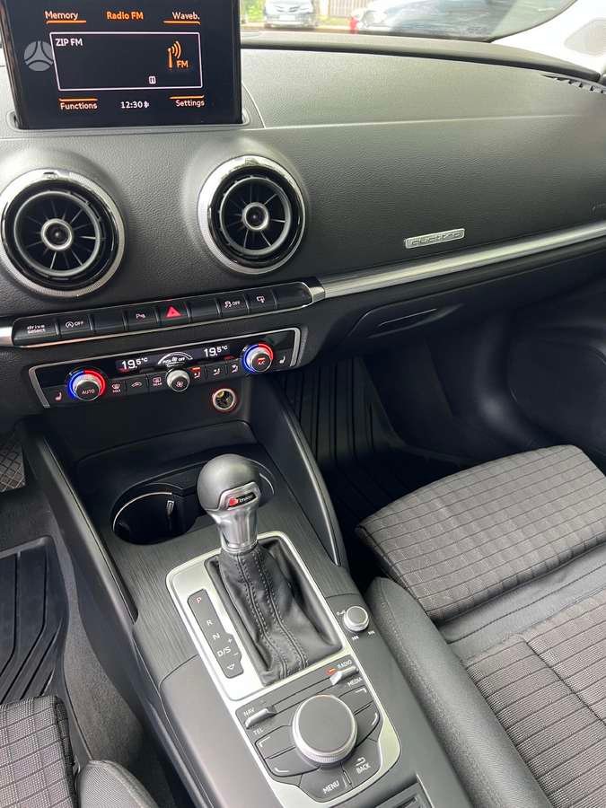 Audi A3, 1.8 l., sedanas