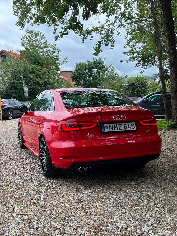 Audi A3, 1.8 l., sedanas