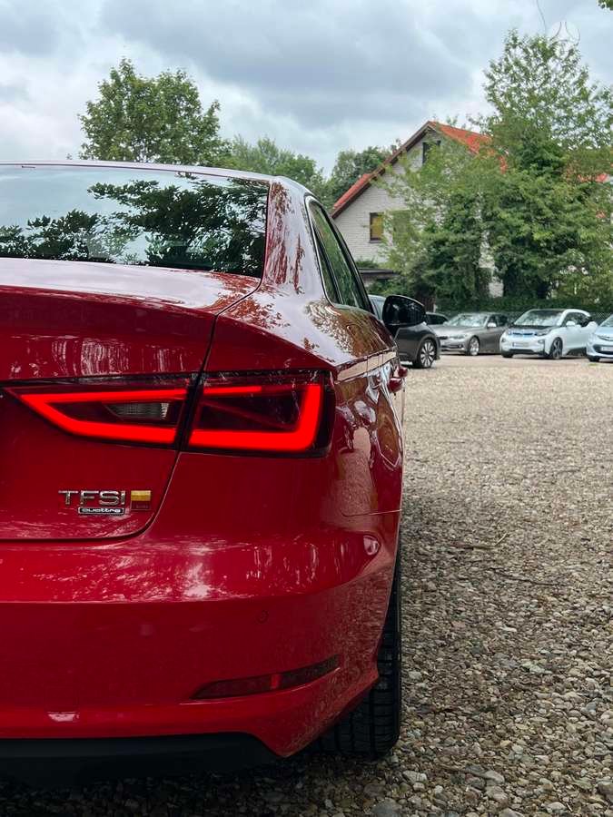 Audi A3, 1.8 l., sedanas